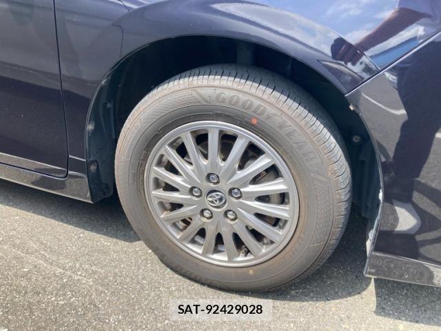 Toyota ESQUIRE 2016-09 8099041-2
