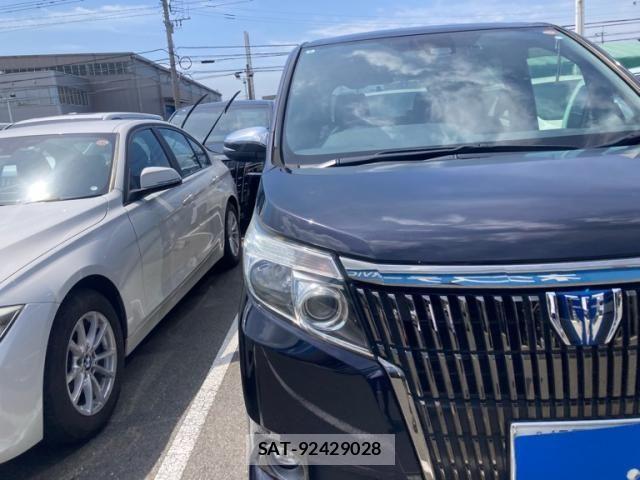 Toyota ESQUIRE 2016-09 8099041-4