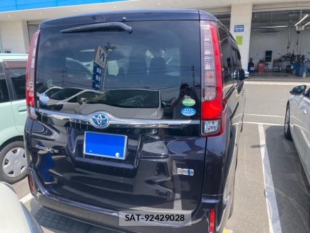 Toyota ESQUIRE 2016-09 8099041-8