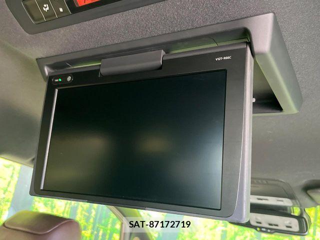 Toyota ESQUIRE 2018-03 8099037-4