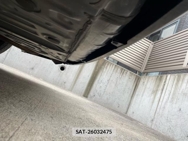 Toyota ESQUIRE 2016-07 8099044-6
