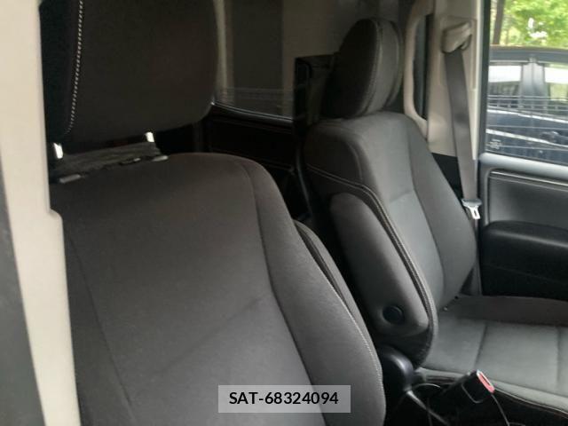 Toyota ESQUIRE 2015-09 8099043-6