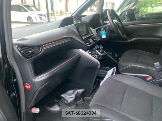 Toyota ESQUIRE 2015-09 8099043-7