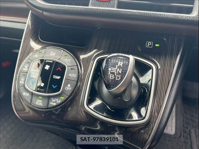 Toyota ESQUIRE 2018-02 8099036-23