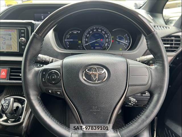 Toyota ESQUIRE 2018-02 8099036-24