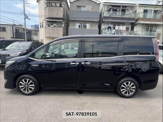 Toyota ESQUIRE 2018-02 8099036-6