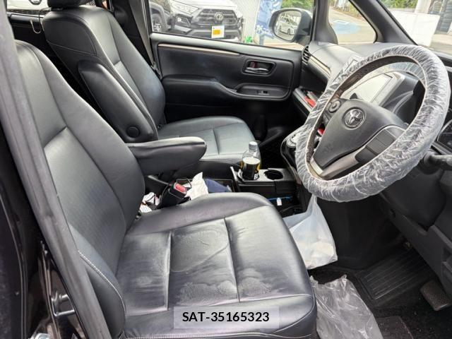 Toyota ESQUIRE 2017-06 8099042-10