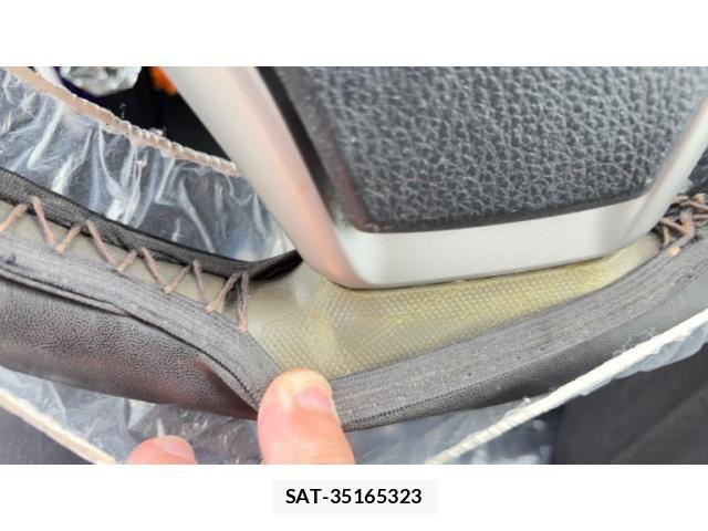 Toyota ESQUIRE 2017-06 8099042-28