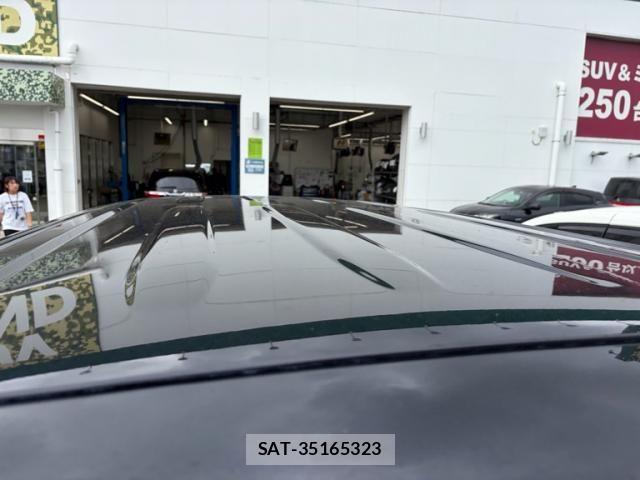 Toyota ESQUIRE 2017-06 8099042-5