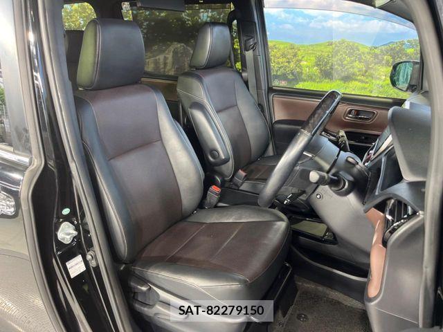 Toyota ESQUIRE 2017-12 8099035-8