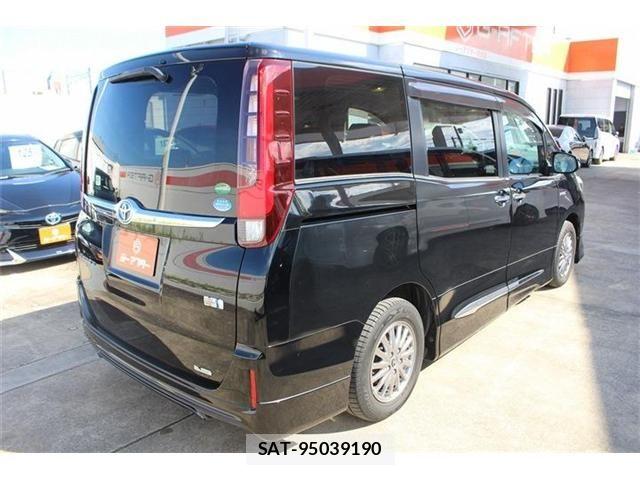 Toyota ESQUIRE 2015-11 8099039-12