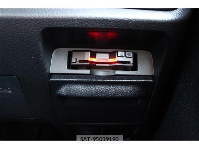 Toyota ESQUIRE 2015-11 8099039-4