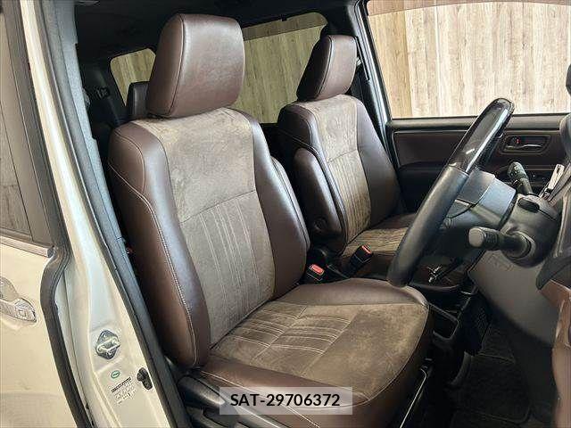Toyota ESQUIRE 2018-06 8129951-11