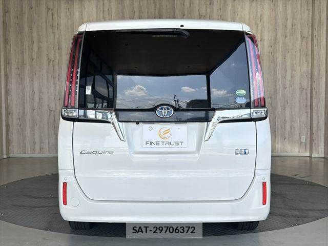 Toyota ESQUIRE 2018-06 8129951-22