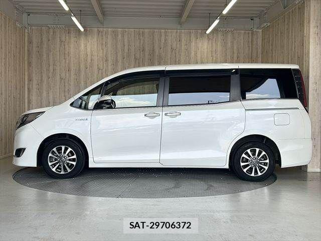 Toyota ESQUIRE 2018-06 8129951-25