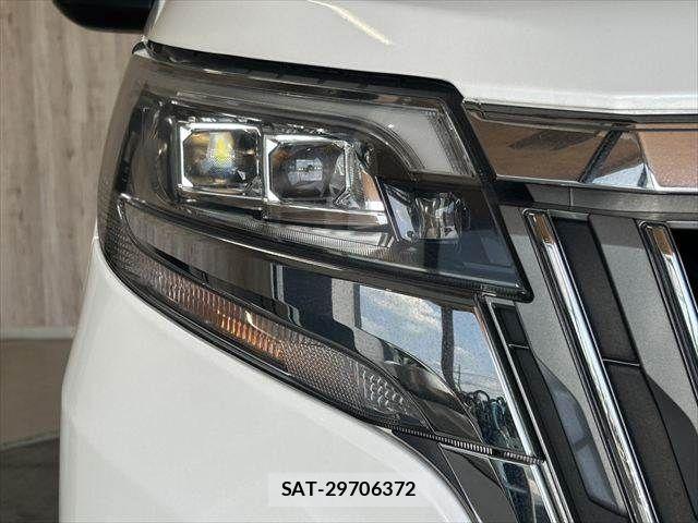 Toyota ESQUIRE 2018-06 8129951-27