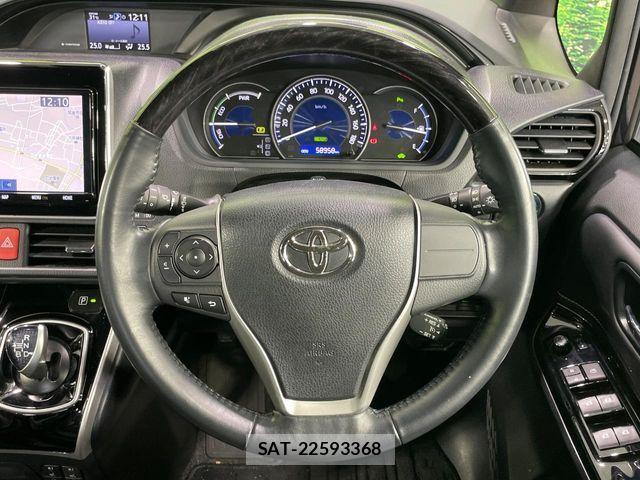 Toyota ESQUIRE 2019-02 8145763-11