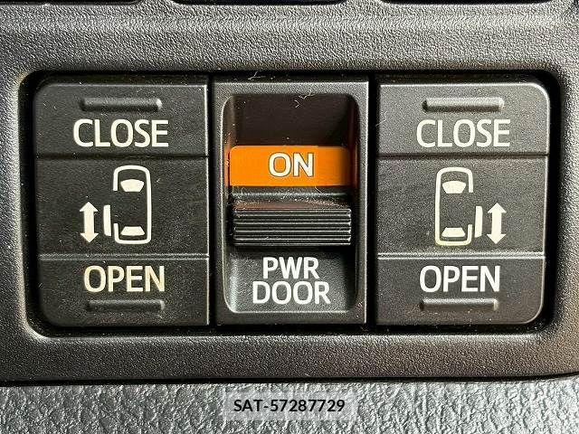 Toyota ESQUIRE 2020-09 8145766-7