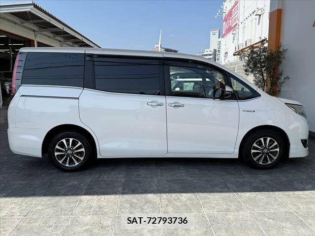 Toyota ESQUIRE 2020-03 8145767-11