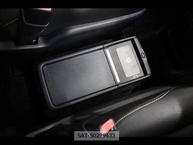 Toyota ESQUIRE 2015-08 8158386-9