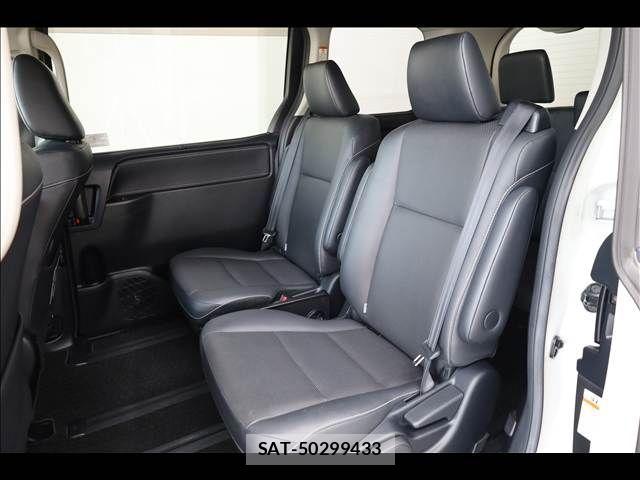 Toyota ESQUIRE 2015-08 8158386-17