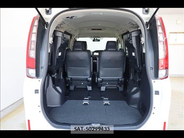 Toyota ESQUIRE 2015-08 8158386-19