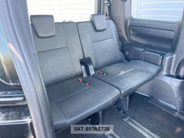 Toyota ESQUIRE 2016-12 8207434-9