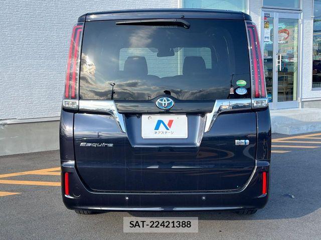 Toyota ESQUIRE 2019-08 8207429-14