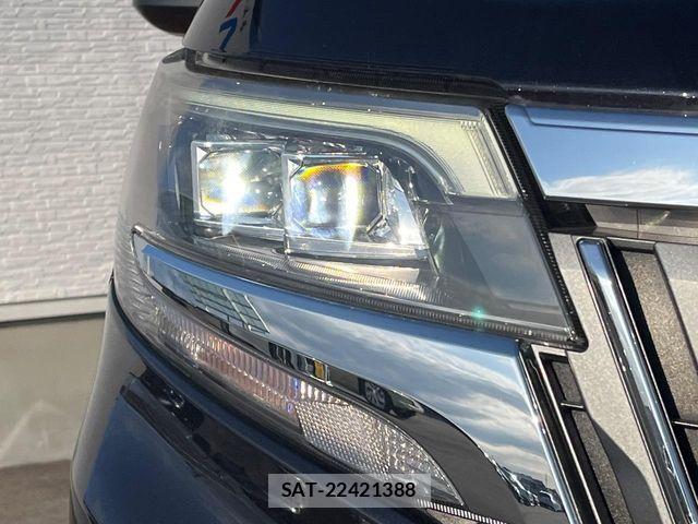 Toyota ESQUIRE 2019-08 8207429-8