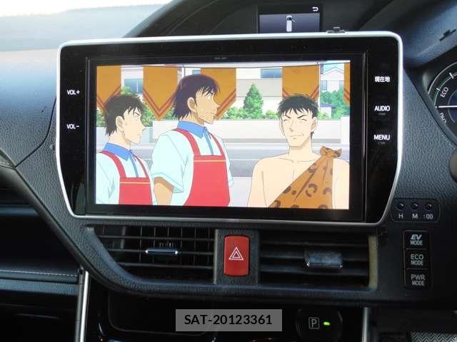 Toyota ESQUIRE 2017-09 8207431-22