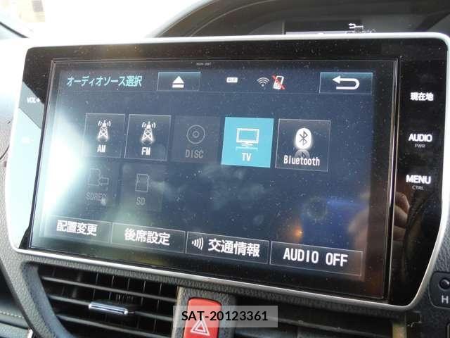 Toyota ESQUIRE 2017-09 8207431-24
