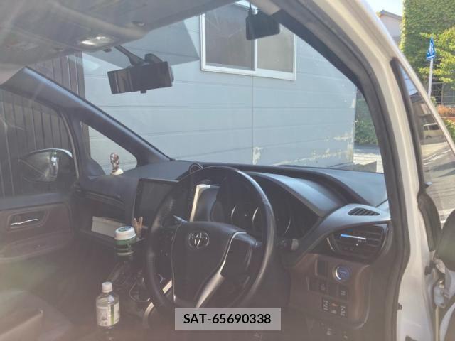 Toyota ESQUIRE 2015-03 8207436-14