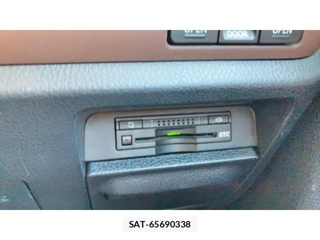 Toyota ESQUIRE 2015-03 8207436-21