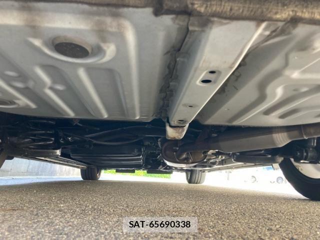 Toyota ESQUIRE 2015-03 8207436-8
