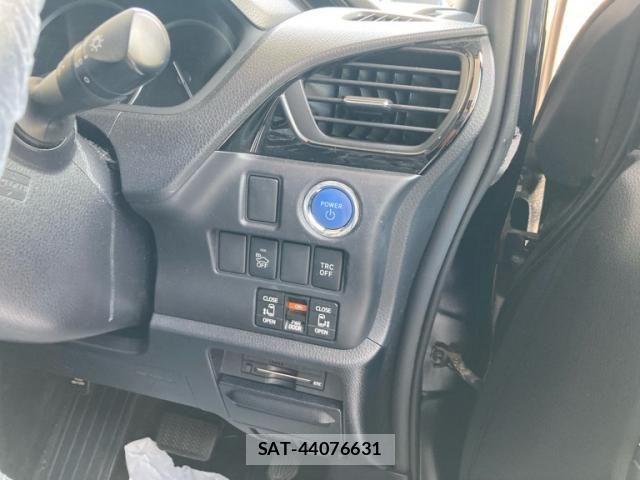 Toyota ESQUIRE 2015-06 8229854-13