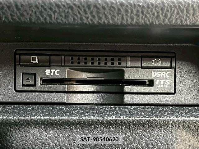 Toyota ESQUIRE 2015-09 8245157-9