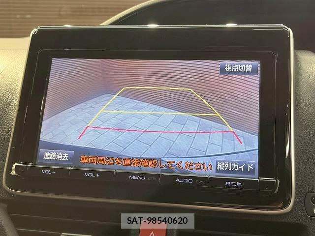Toyota ESQUIRE 2015-09 8245157-4