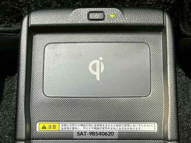 Toyota ESQUIRE 2015-09 8245157-6