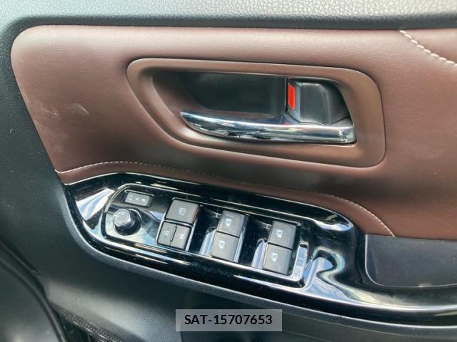 Toyota ESQUIRE 2020-02 8245155-12