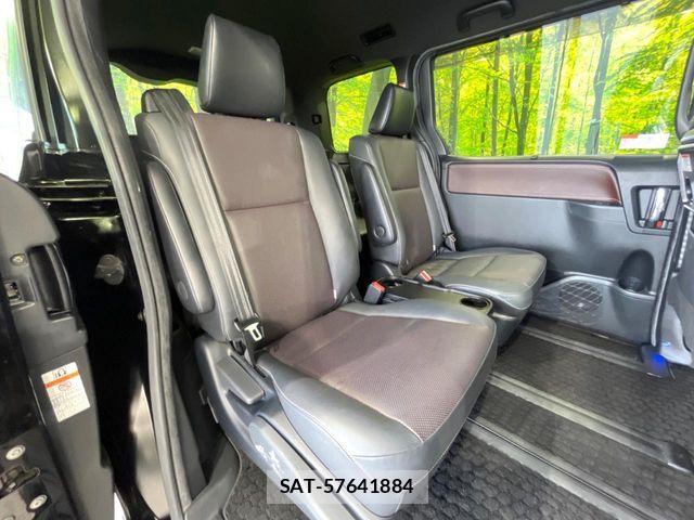 Toyota ESQUIRE 2020-03 8245156-8