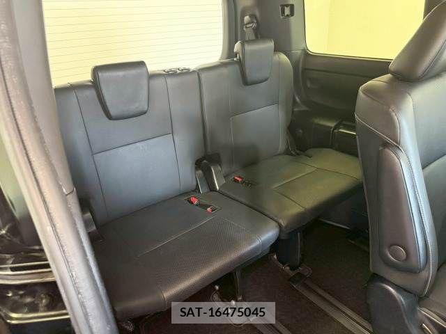 Toyota ESQUIRE 2019-11 8245154-11