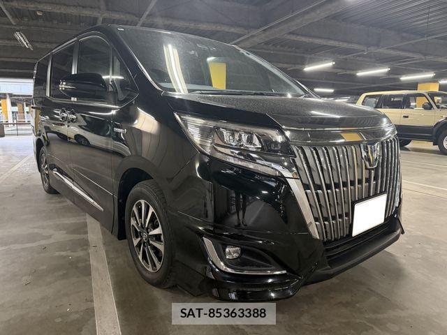 Toyota ESQUIRE 2018-05 8314343-0