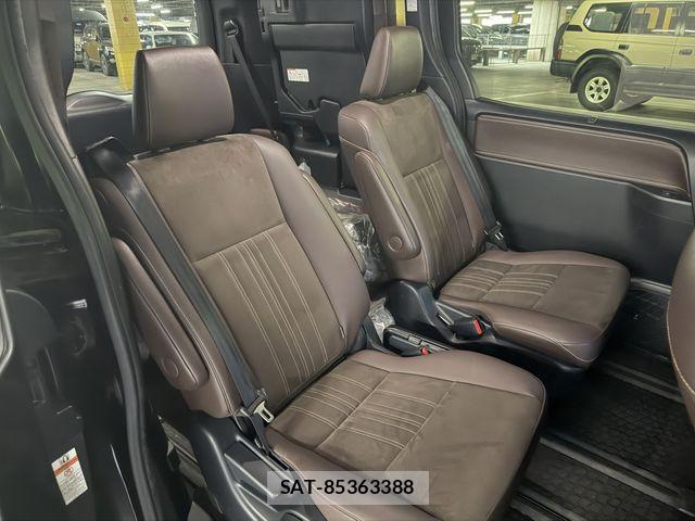 Toyota ESQUIRE 2018-05 8314343-9