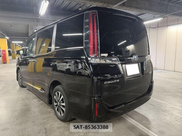 Toyota ESQUIRE 2018-05 8314343-2