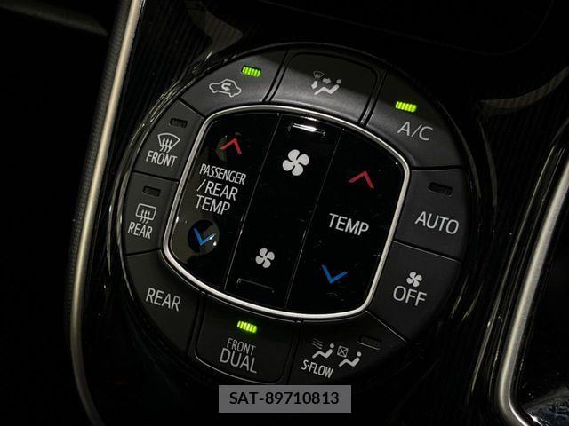 Toyota ESQUIRE 2016-10 8314341-6