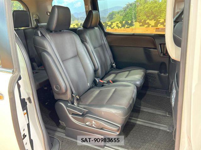 Toyota ESQUIRE 2016-11 8335738-8