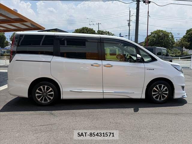 Toyota ESQUIRE 2018-06 8335744-10