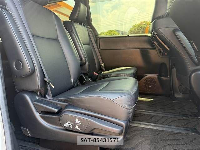 Toyota ESQUIRE 2018-06 8335744-17