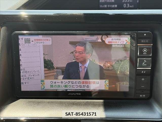 Toyota ESQUIRE 2018-06 8335744-24