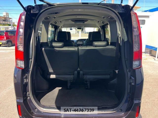 Toyota ESQUIRE 2017-03 8335741-10